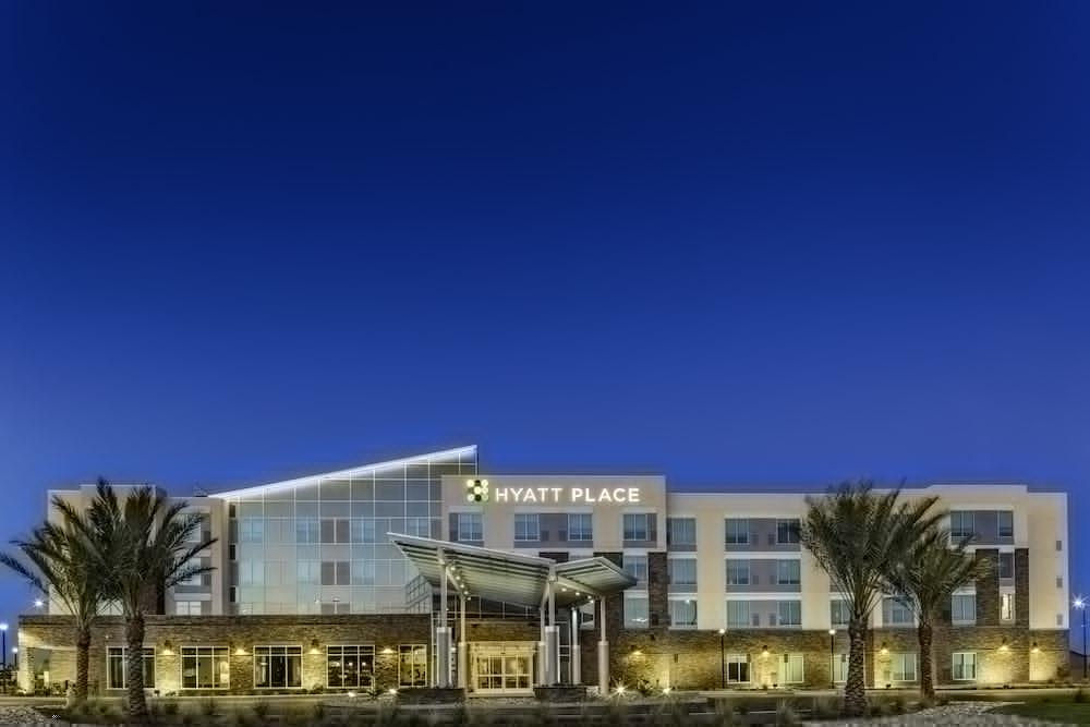 Hyatt Place Delano Esterno foto