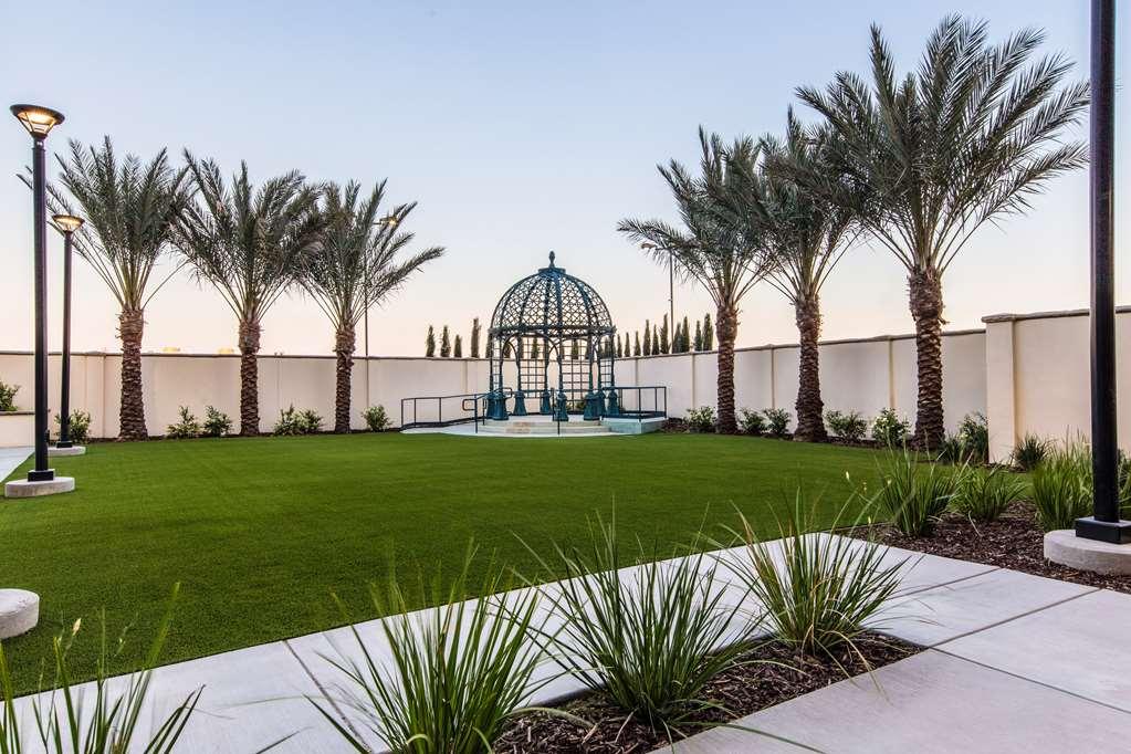 Hyatt Place Delano Esterno foto