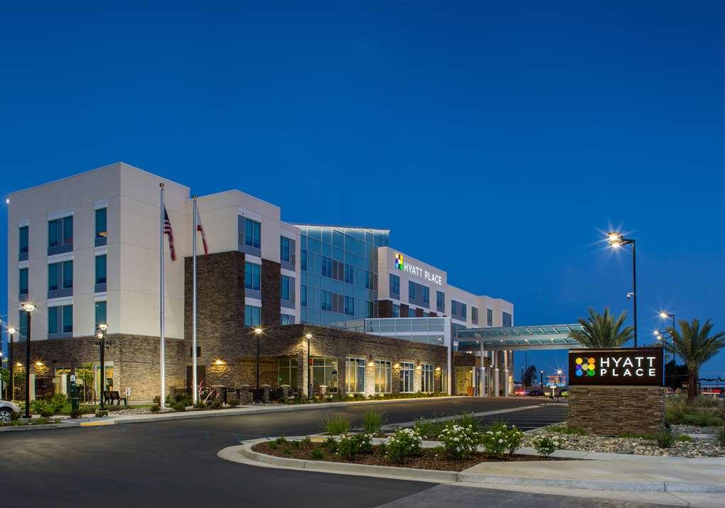 Hyatt Place Delano Esterno foto