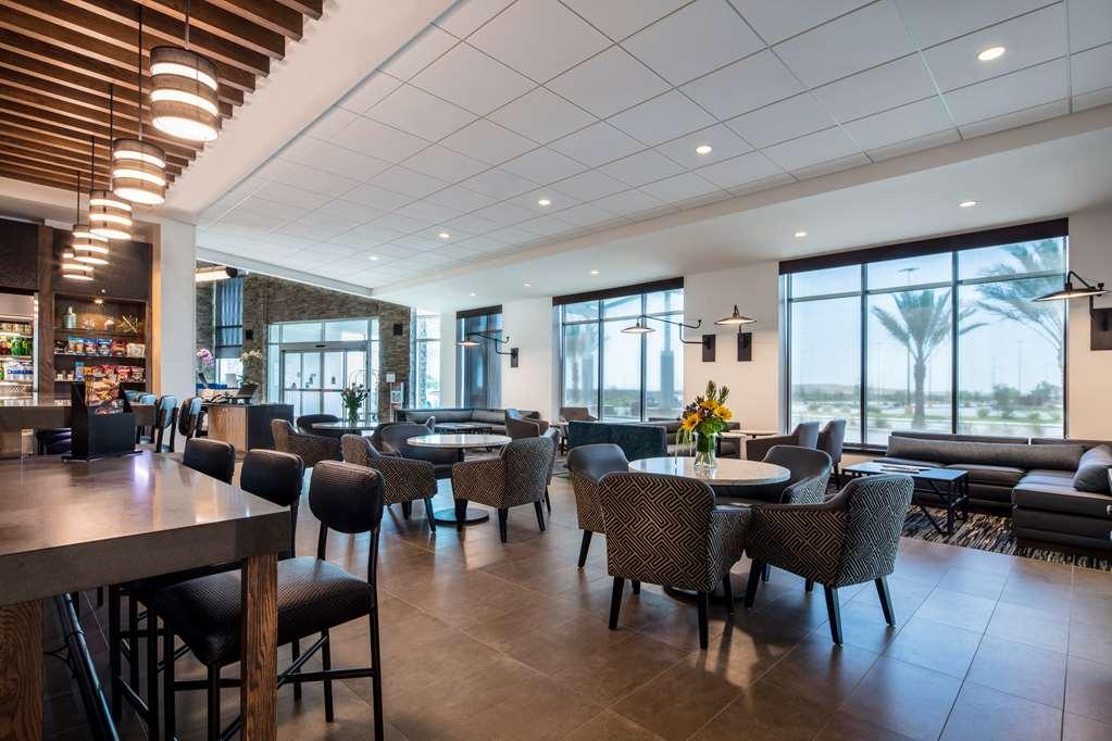 Hyatt Place Delano Ristorante foto